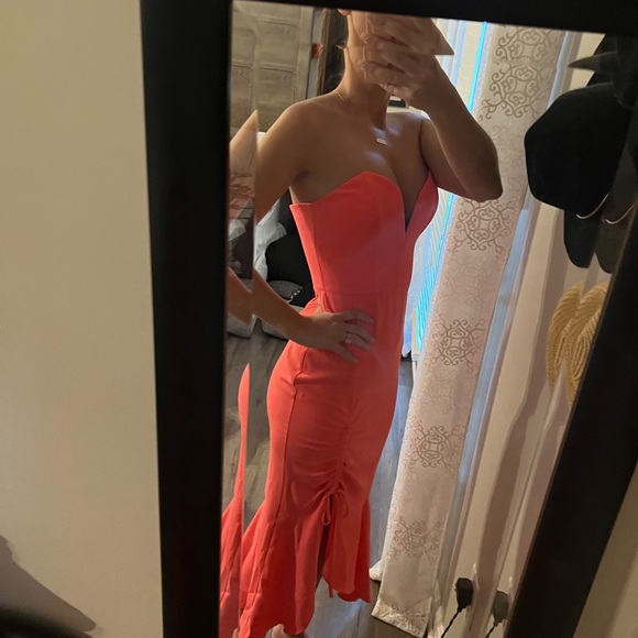 Amanda Uprichard Rayna Strapless Midi Dress - Picture 6 of 7